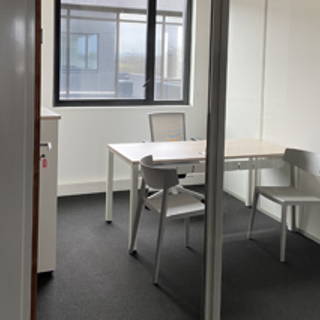 Bureau privé 12 m² 1 poste Coworking Rue de Sarre Metz 57070 - photo 1